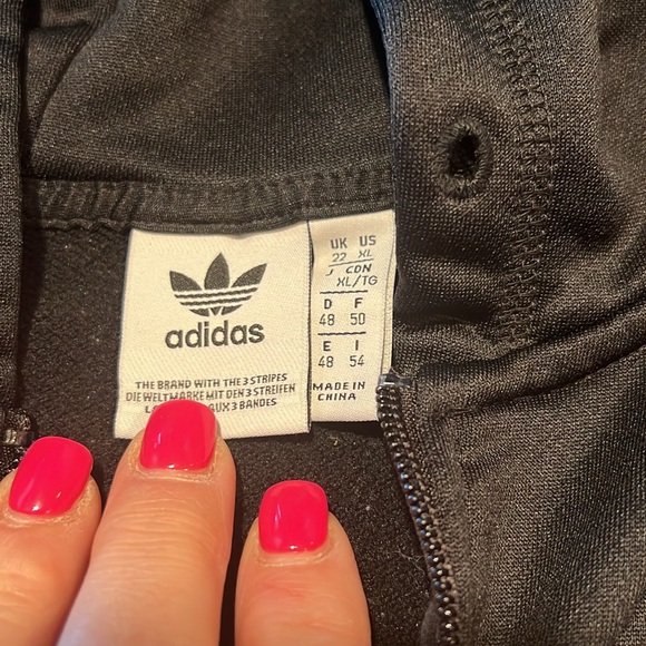 Adidas youth jacket - Picture 2 of 4